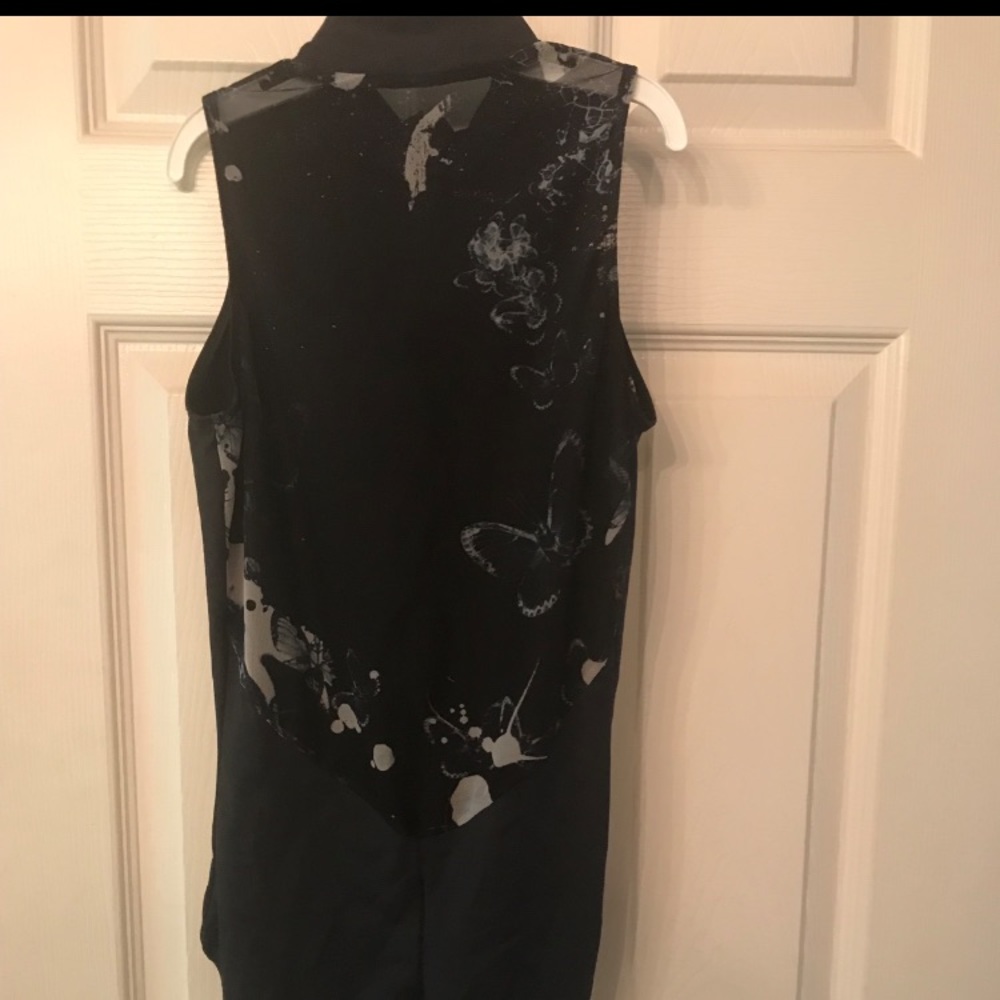 HIGH NECK LEOTARD BUTTERFLY MESH BACK. SIZE LARGE